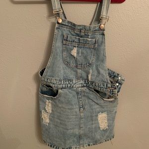Overall dress